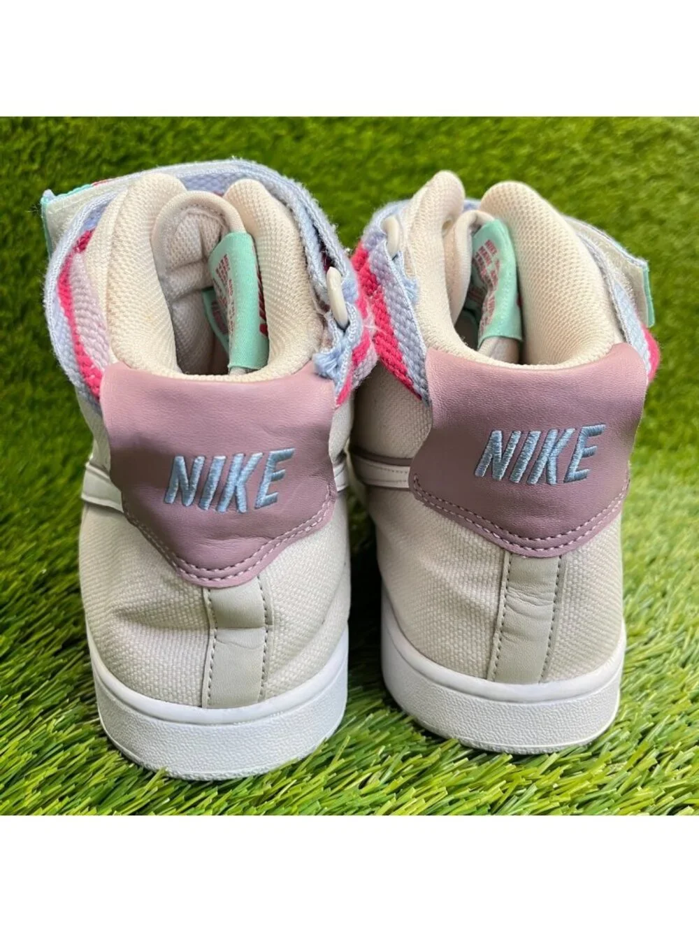 Nike Vandal High Supreme Girls Size 6Y Beige White Pink Athletic Shoes Sneakers